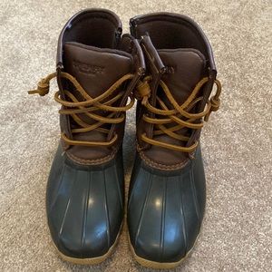 Sperry saltwater duck boots with side zip